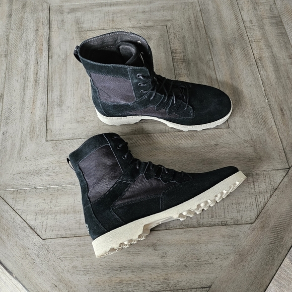 Sorel Caribou OTM Boots - Picture 3 of 9